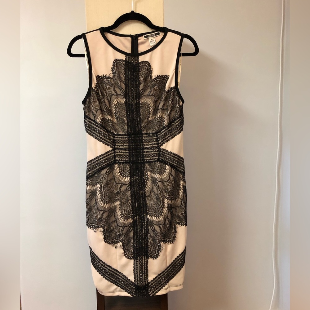 Bodycon dress with lace Size M